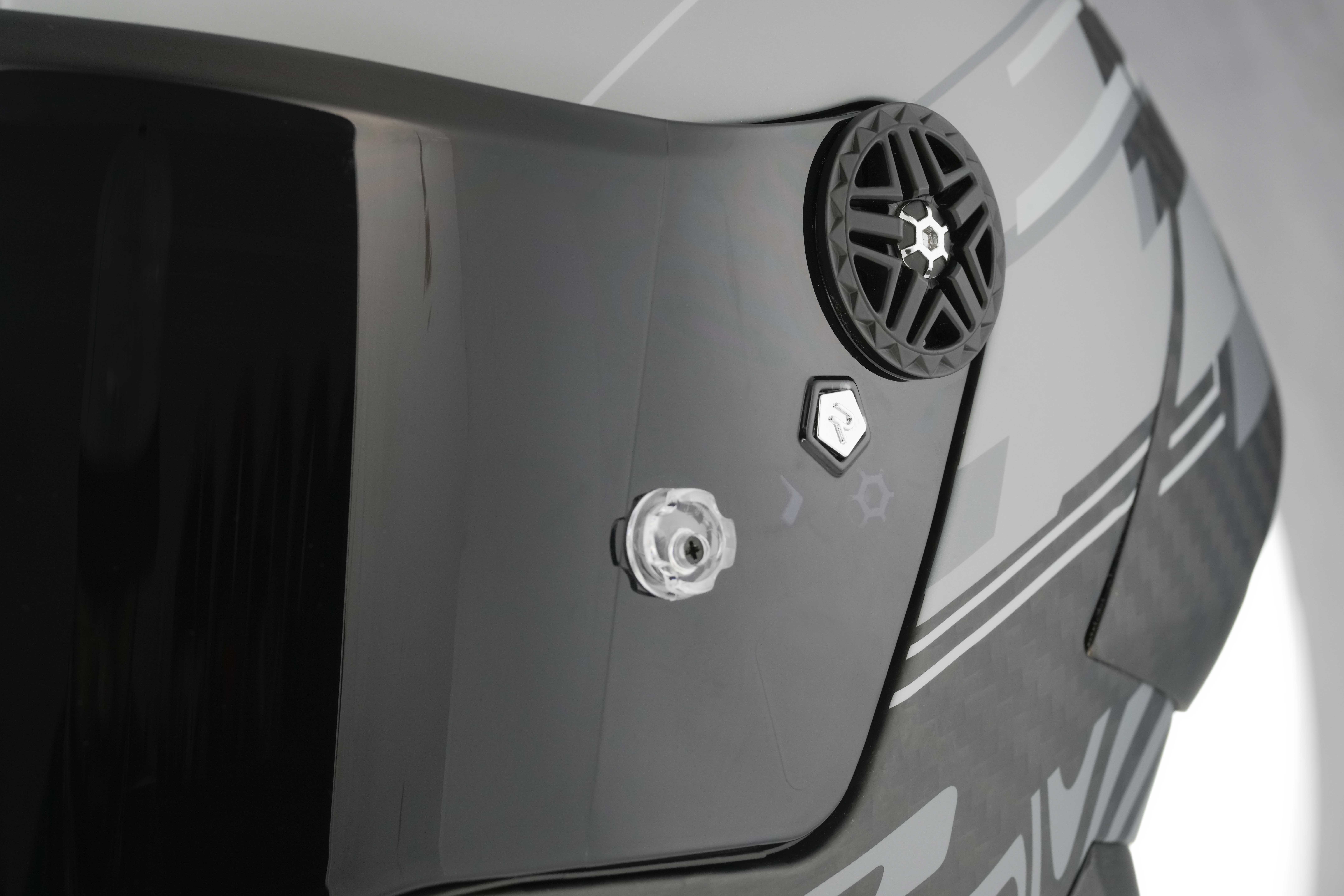 thunder aero polar detail 2